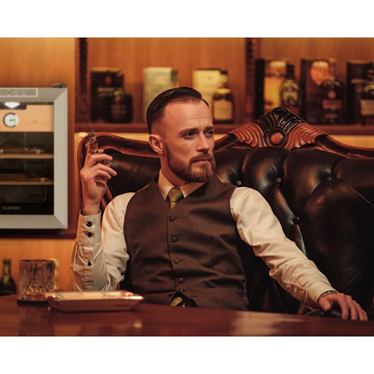 El Presidente 33, humidor, 50 W, dotykový, bukové drevo, 33 l, LED, čierny/strieborný Strieborná | 33 litrov