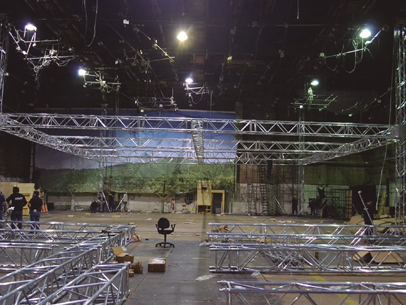 ESTRUCTURA DE ILUMINACION ESTUDIO CHILEFILMS