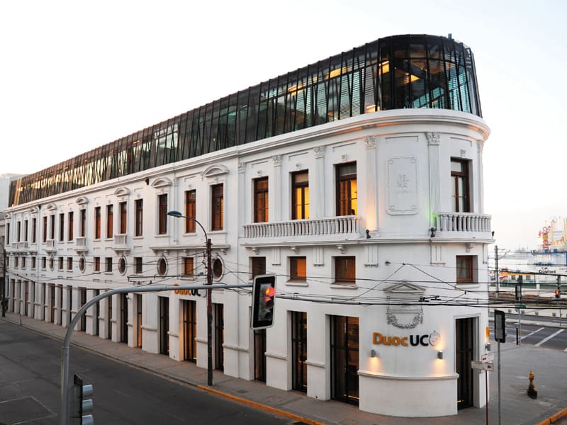 INSTITUTO PROF. DUOC UC SEDE COUSIÑO