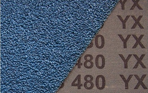 Disque à lamelles grain abrasif