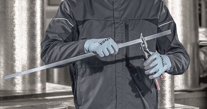 Manutention légère avec gants
