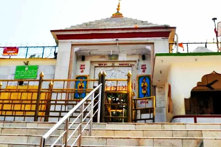 Naina Devi Temple