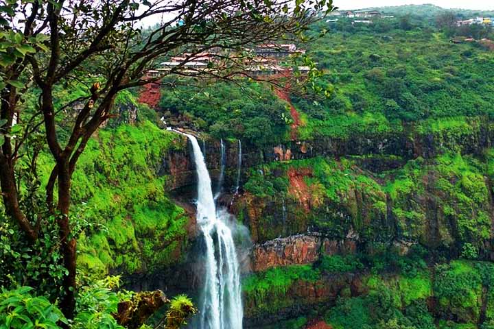 tourist destinations near panchgani