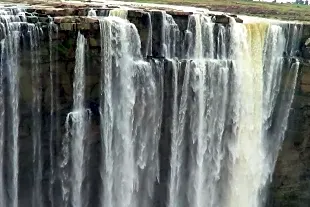 Bahuti Falls