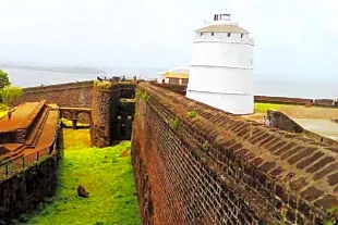 Chapora Fort