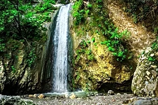 Jharipani Waterfalls