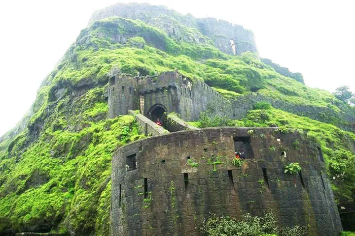 tourist places near by khandala