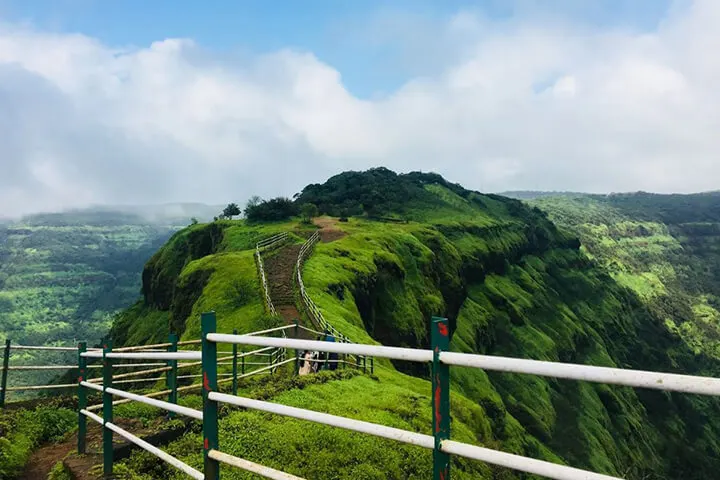 tourist places in satara district maharashtra