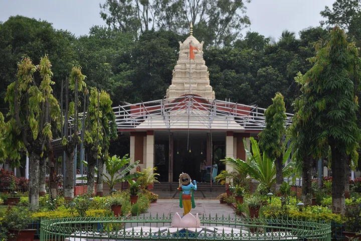 tourist places near belgaum within 100 kms