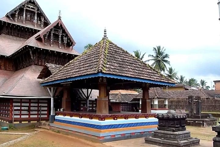 Adoor