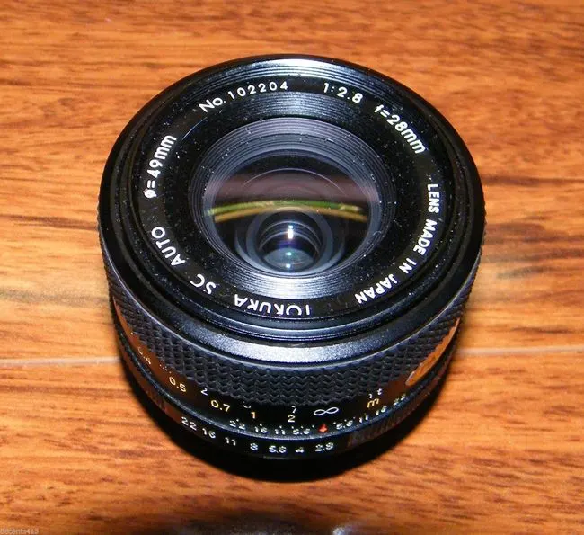 Tokura SC 28mm f/2.8 Auto