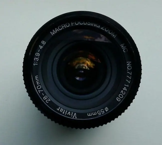 Vivitar 28-70mm f/3.9-4.8 MC Macro Focusing Zoom