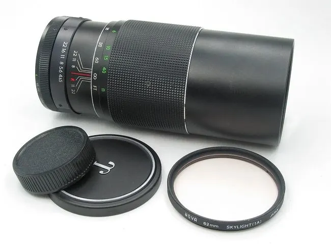 Upsilon 200mm f/3.5 Tele