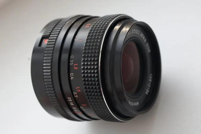 Carl Zeiss Jena DDR Flektogon 35mm f/2.4 MC