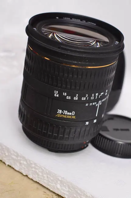 Sigma AF 28-70mm f/2.8 EX Aspherical