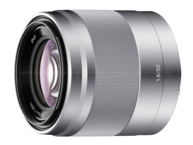 Sony E 50mm f/1.8 OSS
