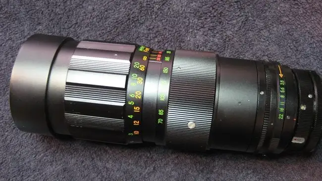 Sesnon 70-215mm f/3.8 Auto