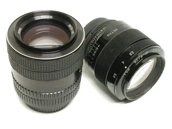 Vega-13 100mm f/2.8