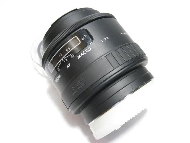 Sigma AF 90mm f/2.8 Macro