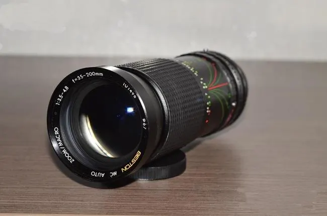 Beston 35-220mm f/3.5-4.8 Auto Zoom/Macro MC