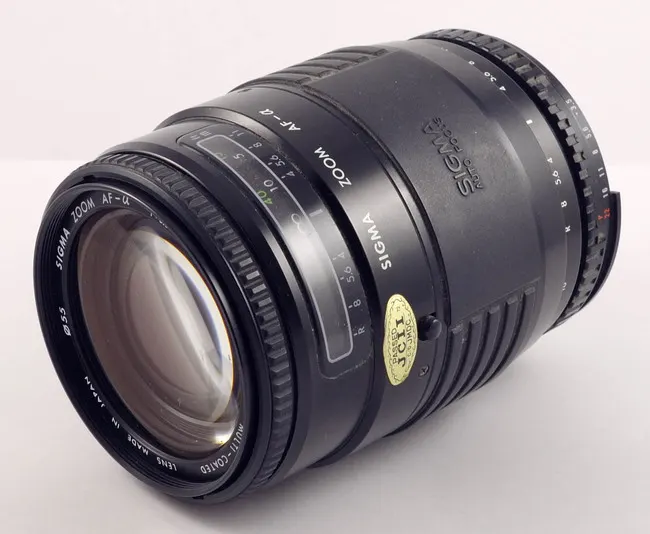 Sigma AF 35-135mm f/3.5-4.5