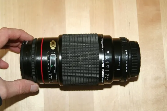 Carl Zeiss Jena Jenazoom Super 75-300mm f/4.5-5.6
