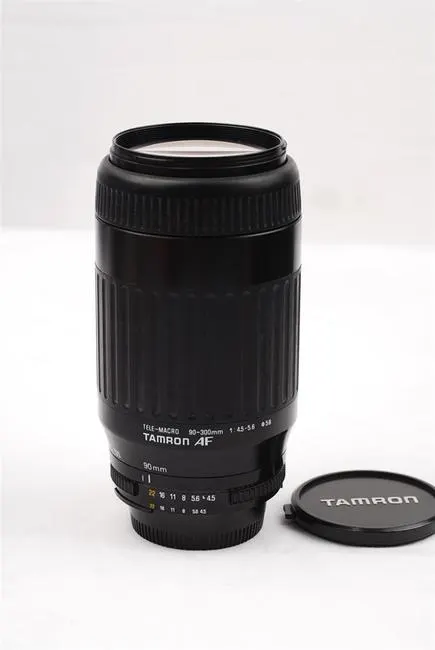 Tamron AF 90-300mm f/4.5-5.6 Tele Macro