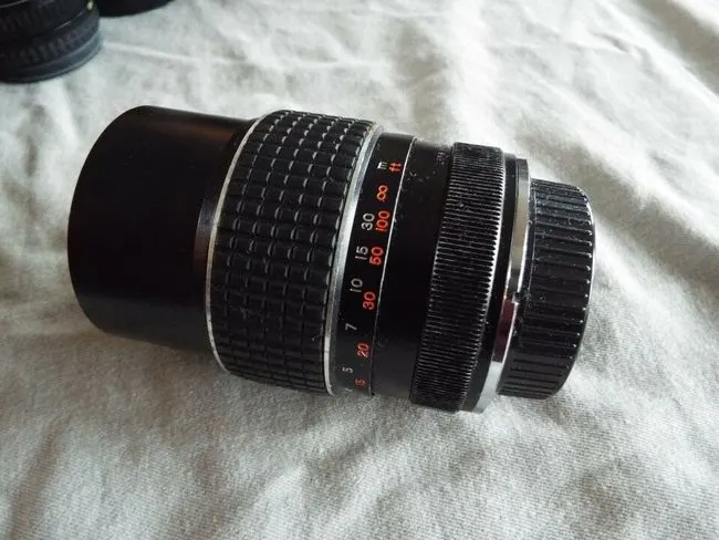 Kentar 135mm f/2.8