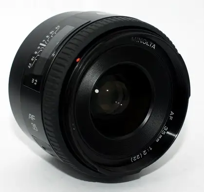 Minolta AF 35mm f/2 (RS)