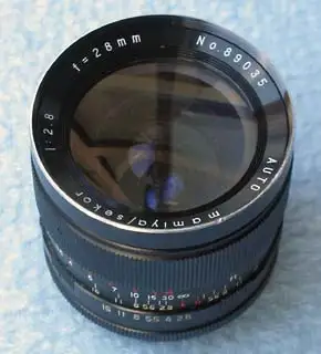 Mamiya Sekor 28mm f/2.8 Auto