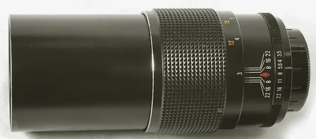 Raynox 200mm f/3.5 Auto Tele