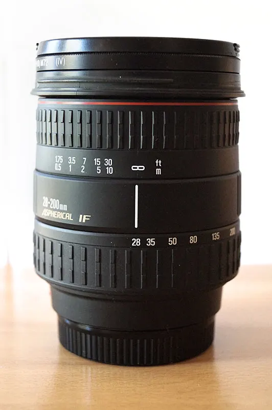 Sigma 28-200mm f/3.5-5.6 DL Hyperzoom Macro Aspherical IF