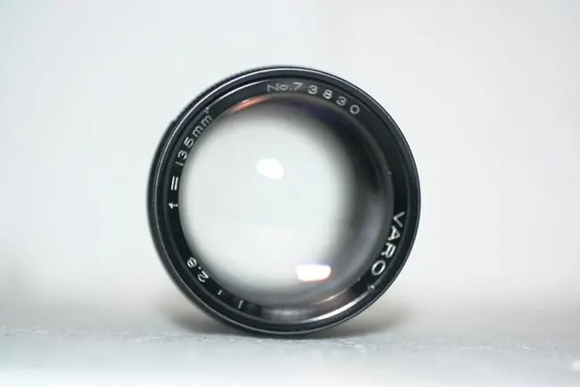 Varo 135mm f/2.8