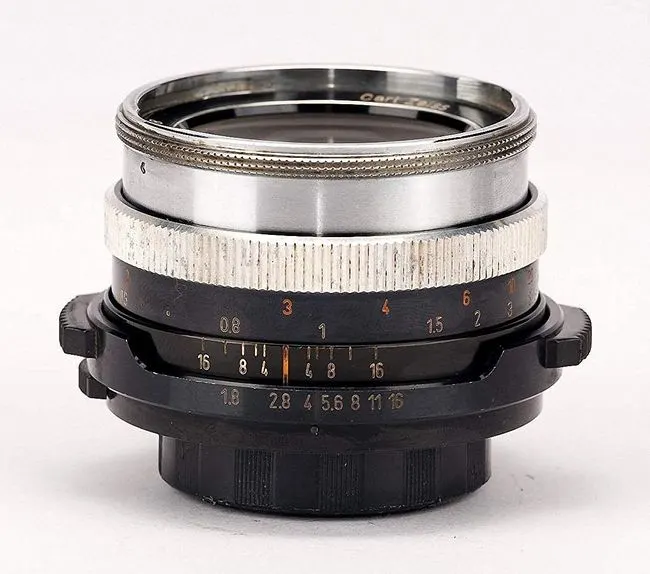 Carl Zeiss Ultron 50mm f/1.8 (Icarex 35)