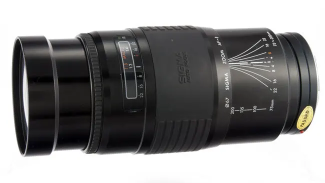 Sigma AF 75-200mm f/2.8-3.5 MC