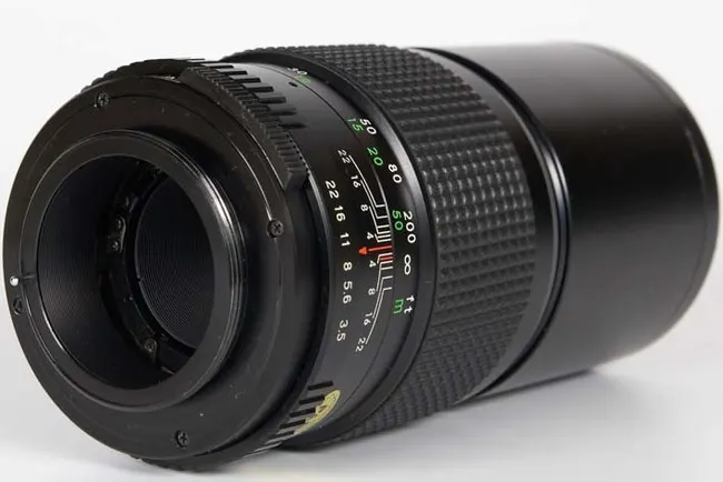 Revuenon 200mm f/3.5 Auto MC