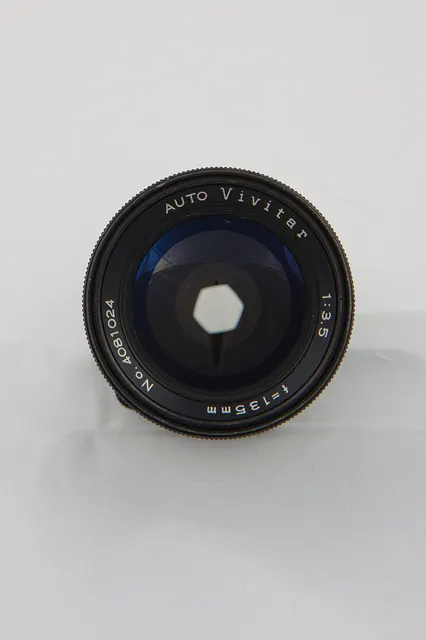 Vivitar 135mm f/3.5 Auto (Kino)