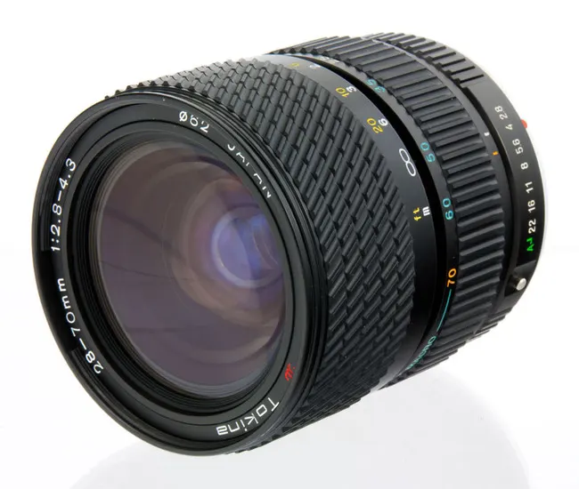 Tokina 28-70mm f/2.8-4.3