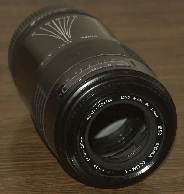 Sigma AF 70-210mm f/4-5.6 MC Zoom-Kappa
