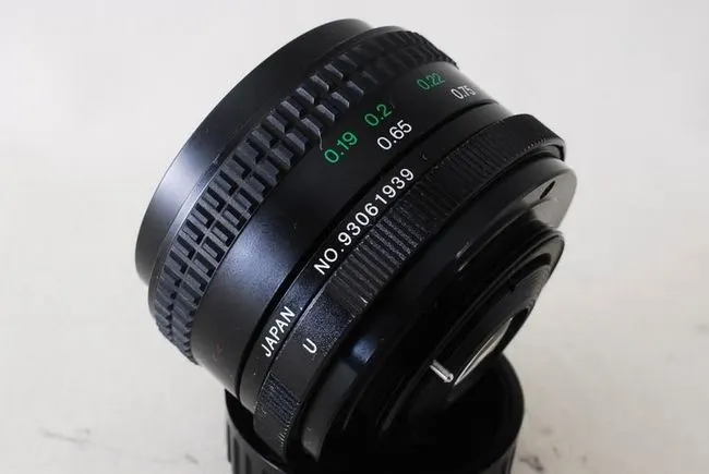 Cosina 24mm f/2.8 MC Macro