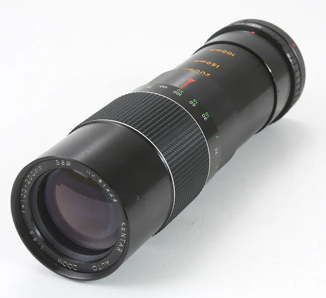 Kentar 100-200mm f/5.6 Auto