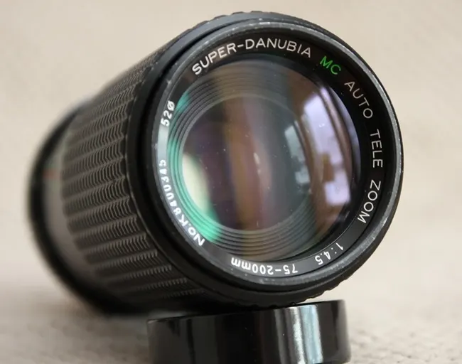 Danubia Super 75-200mm f/4.5 MC Auto Tele