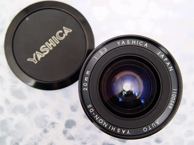 Yashica Yashinon-DS 20mm f/3.3 Auto