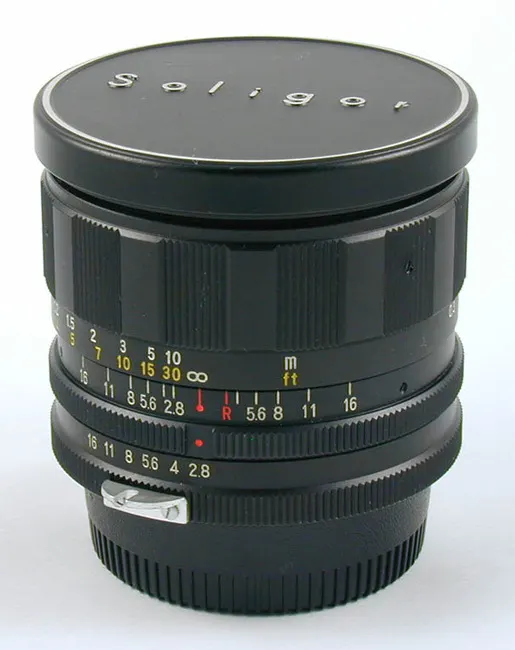 Soligor Wide-Auto 28mm f/2.8 (3)
