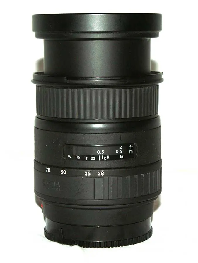 Sigma 28-70mm f/2.8