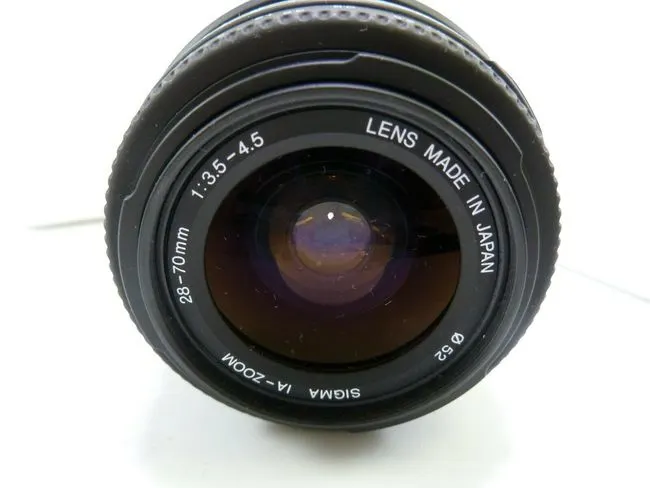 Sigma AF 28-70mm f/3.5-4.5 IA-Zoom Power Zoo