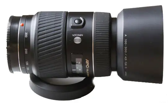 Minolta AF 100-300mm f/4.5-5.6 D APO