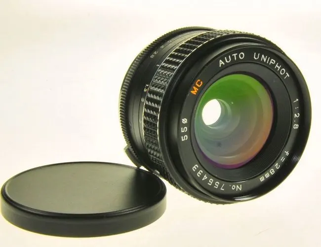 Uniphot 28mm f/2.8 MC Auto