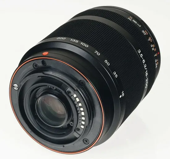 Sony DT 18-200mm f/3.5-6.3