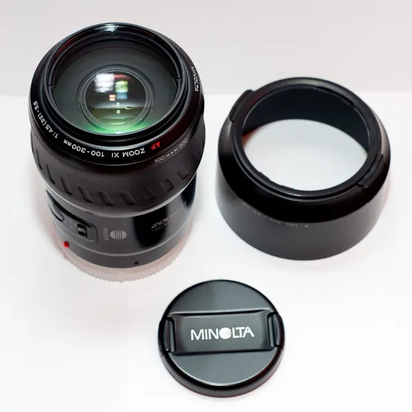 Minolta AF 100-300mm xi f/4.5-5.6